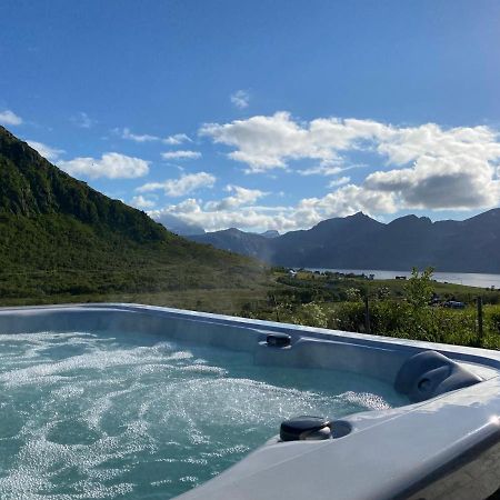 Villa Med Jacuzzi Og Nydelig Utsikt Gravdal  Dış mekan fotoğraf