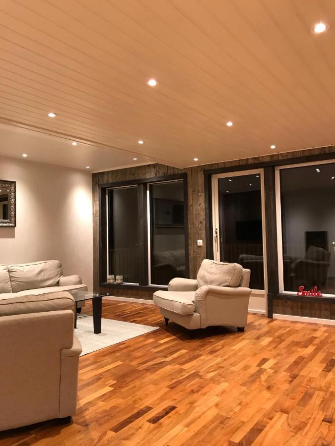 Villa Med Jacuzzi Og Nydelig Utsikt Gravdal  Dış mekan fotoğraf