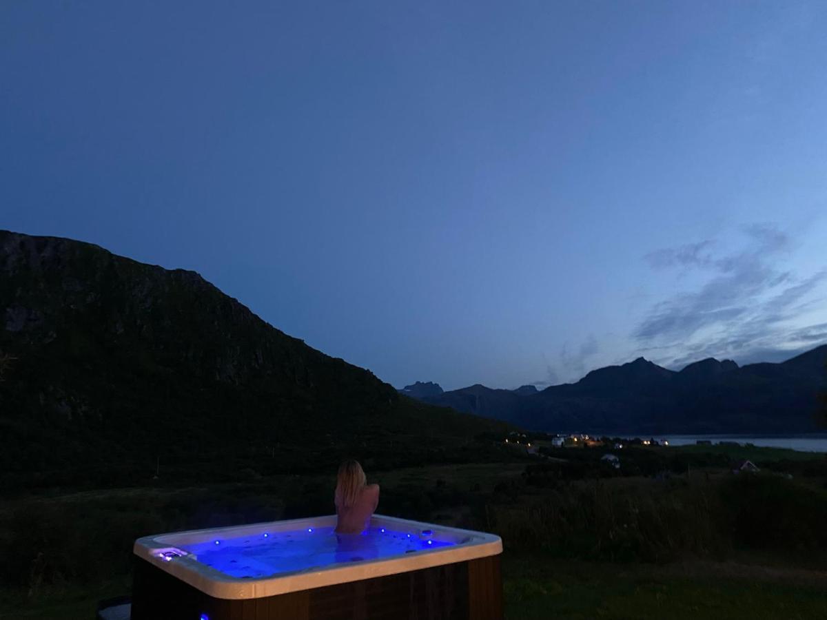 Villa Med Jacuzzi Og Nydelig Utsikt Gravdal  Dış mekan fotoğraf
