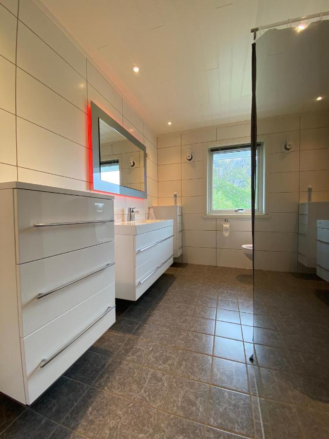 Villa Med Jacuzzi Og Nydelig Utsikt Gravdal  Dış mekan fotoğraf